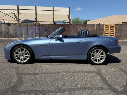 Used 2004 Honda S2000 image 6