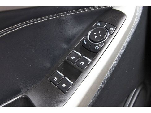 Used 2021 Ford Explorer Limited w/ Equipment Group 301A AWD/4WD image 19