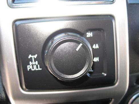 Used 2018 Ford F150 Platinum w/ Equipment Group 701A Luxury AWD/4WD image 54