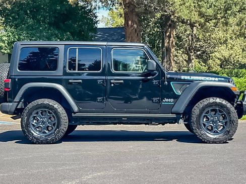 Used 2023 Jeep Wrangler Unlimited Rubicon 4xe AWD/4WD image 3