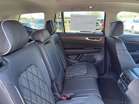 New 2026 Volkswagen Atlas SEL Premium R-Line image 11