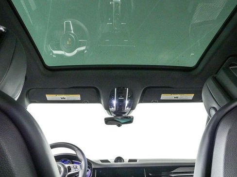 Certified 2022 Porsche Cayenne Coupe AWD/4WD image 19