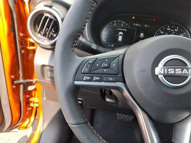 Used 2023 Nissan Kicks SR w/ SR Premium Package FWD image 23