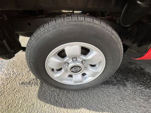 Used 1999 Nissan Frontier XE image 17
