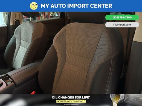 Used 2023 Nissan Rogue SV image 13