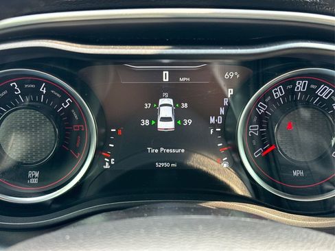 Used 2019 Dodge Challenger R/T w/ Driver Convenience Group image 17