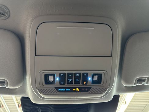 Certified 2023 Ford Explorer XLT w/ Equipment Group 202A image 40