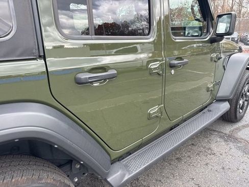 Used 2021 Jeep Wrangler Unlimited Sport image 15