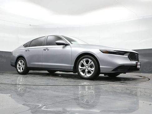 Used 2024 Honda Accord LX image 42