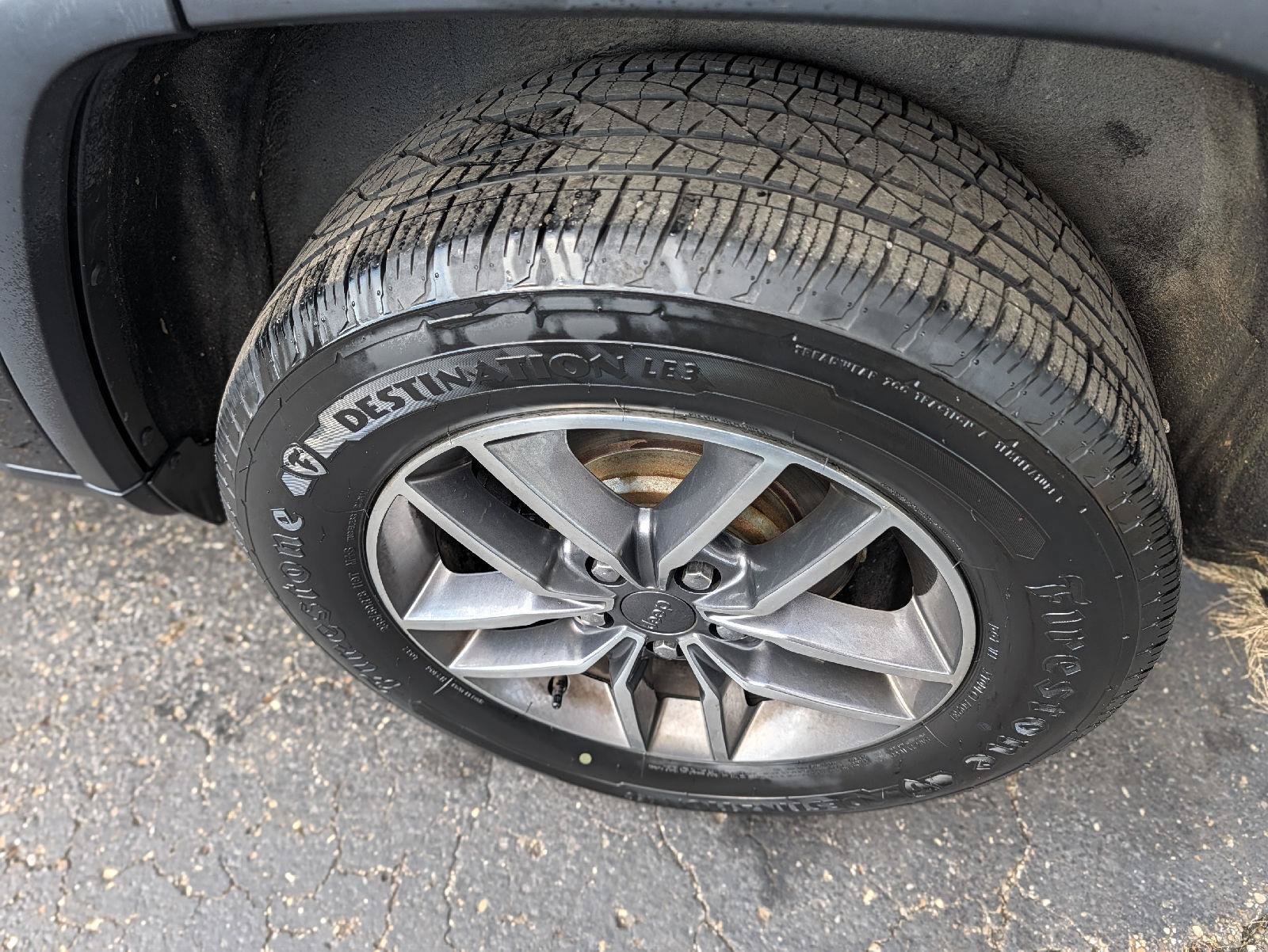 Used 2020 Jeep Grand Cherokee Limited AWD/4WD image 39