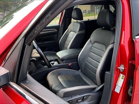 Used 2020 Volkswagen Atlas Cross Sport SEL Premium AWD/4WD image 24