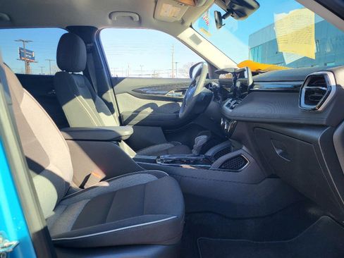 Used 2025 Chevrolet TrailBlazer LT image 12