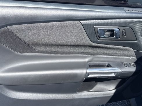 Used 2024 Ford Mustang Coupe image 10