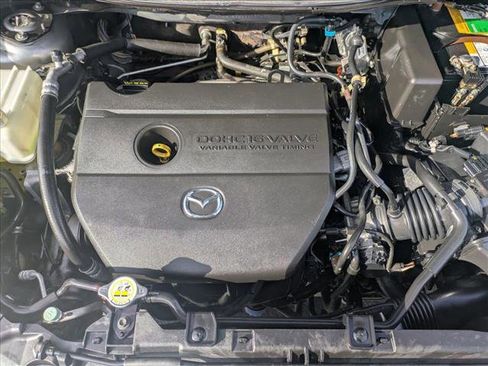 Used 2012 MAZDA MAZDA5 Touring w/ Moonroof & Audio Pkg image 23