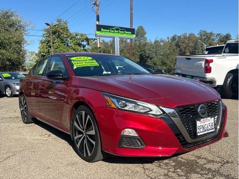 Used 2022 Nissan Altima 2.5 SR FWD image 1