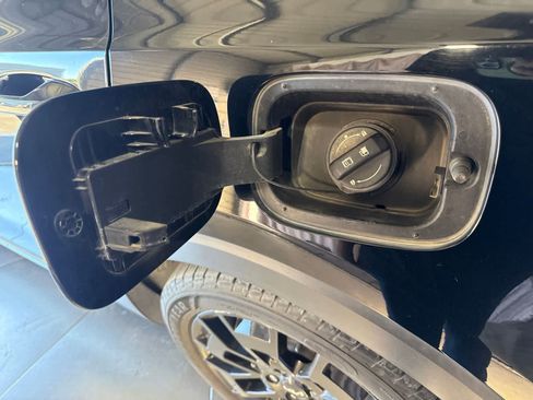 Used 2022 Kia Telluride SX w/ SX Prestige Package AWD/4WD image 11