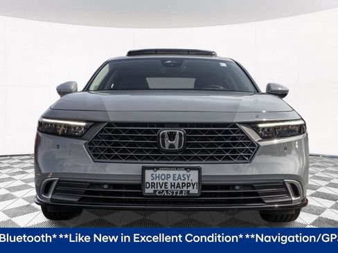 Used 2024 Honda Accord Touring image 4