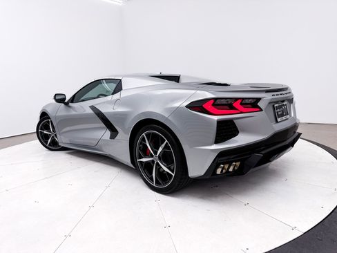 Used 2020 Chevrolet Corvette Stingray w/ 3LT Preferred Equipment Group image 2