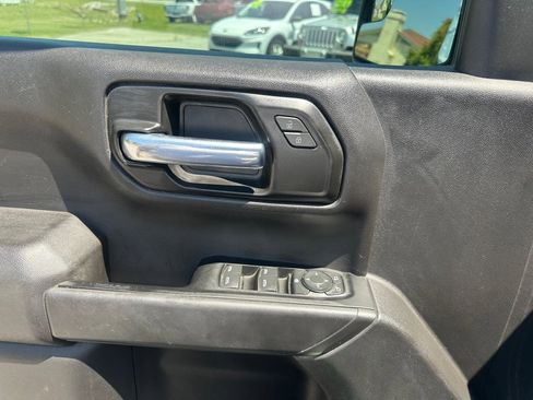 Used 2021 Chevrolet Silverado 1500 Custom AWD/4WD image 12