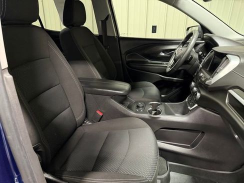 Used 2023 GMC Terrain SLE w/ Driver Convenience Package image 28
