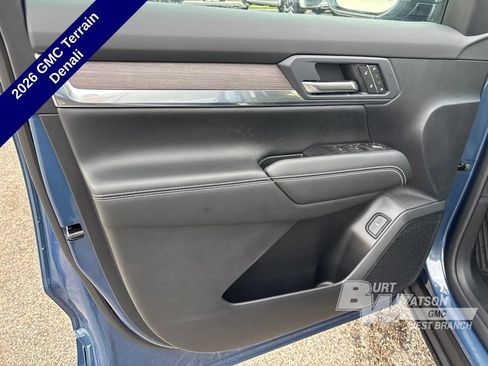 New 2026 GMC Terrain Denali w/ LPO, Black Badging Package AWD/4WD image 17
