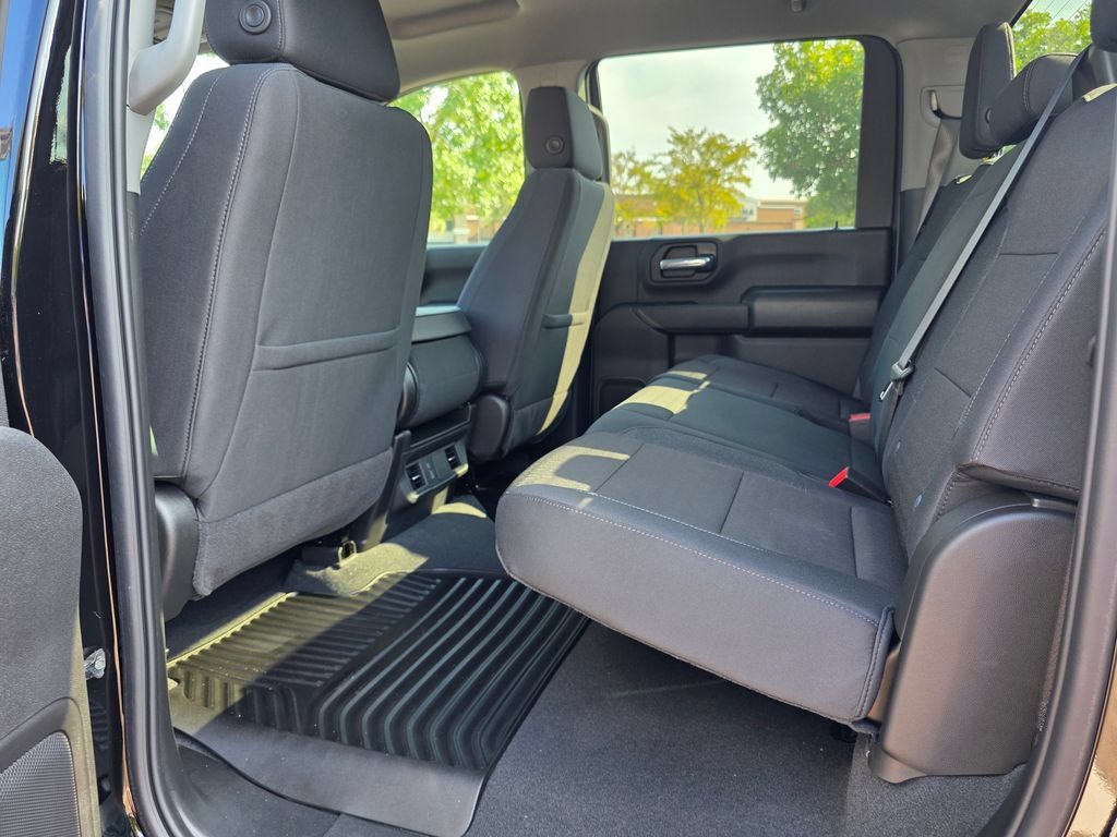 New 2025 Chevrolet Silverado 2500 Custom w/ Custom Value Package AWD/4WD image 18