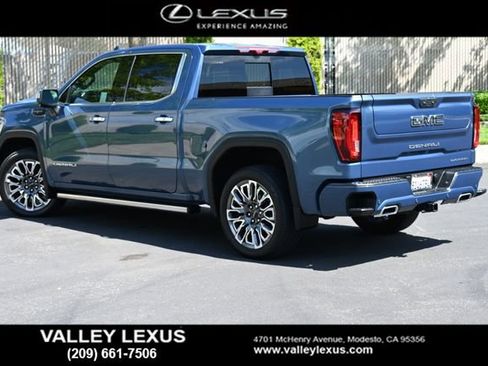Used 2024 GMC Sierra 1500 Denali Ultimate AWD/4WD image 4