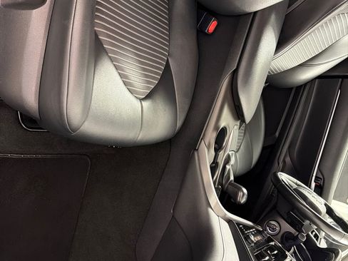 Used 2021 Toyota Camry SE FWD image 23