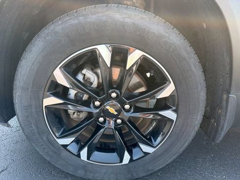 Used 2022 Chevrolet TrailBlazer LT w/ Sun and Liftgate Package AWD/4WD image 31