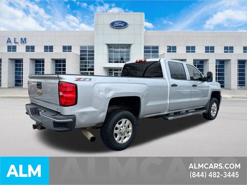 Used 2015 Chevrolet Silverado 2500 LT w/ Z71 Package, Off-Road image 5