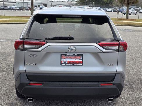 Certified 2020 Toyota RAV4 XLE Premium image 3