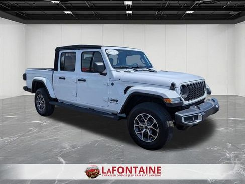 Certified 2024 Jeep Gladiator Sport AWD/4WD image 7