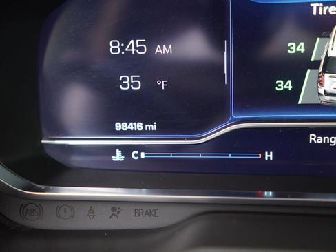 Used 2022 Chevrolet Tahoe LT w/ LT Signature Package AWD/4WD image 41