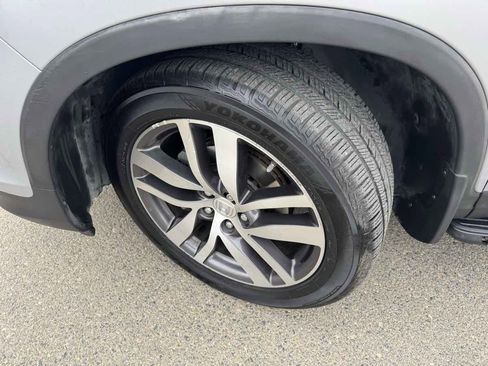 Used 2016 Honda Pilot Elite image 42