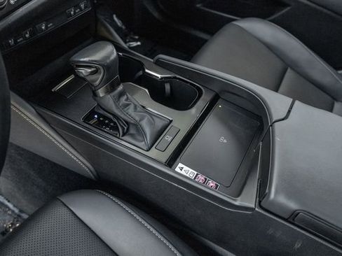 Used 2023 Lexus ES 350 w/ Premium Package image 10