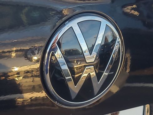 Used 2024 Volkswagen Jetta Sport image 38