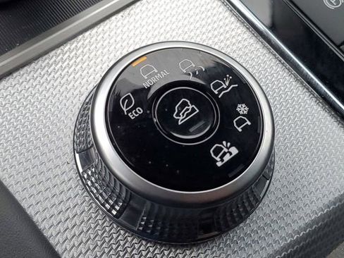 Used 2022 Mitsubishi Outlander SEL image 34