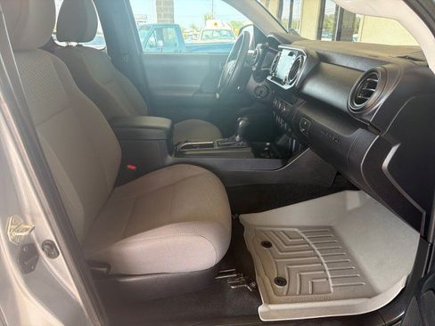 Used 2020 Toyota Tacoma SR w/ SX Package RWD image 23