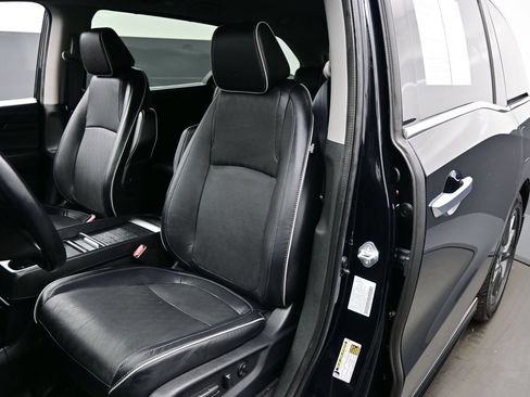 Used 2022 Honda Odyssey Elite image 12