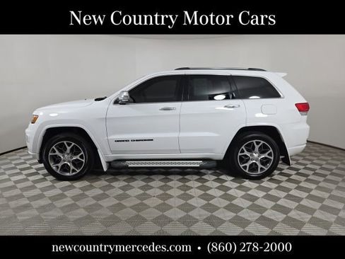 Used 2020 Jeep Grand Cherokee Overland AWD/4WD image 5