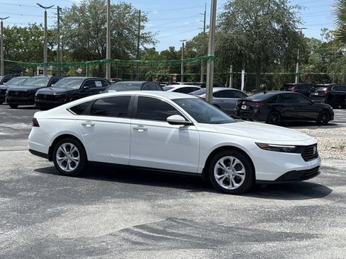 Used 2025 Honda Accord LX image 5