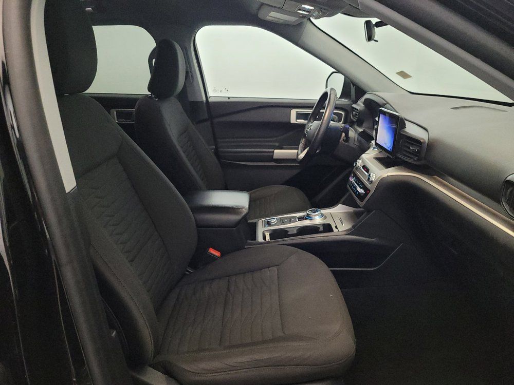 Used 2021 Ford Explorer XLT AWD/4WD image 21