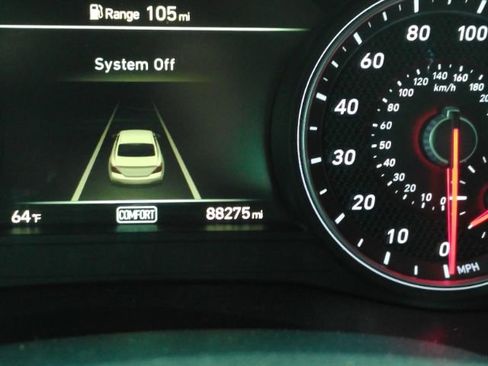 Used 2020 Genesis G70 2.0T image 39