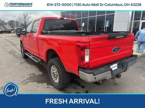 Used 2019 Ford F250 XLT w/ XLT Premium Package image 6