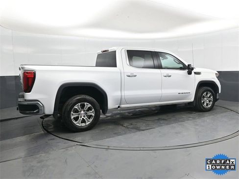 Used 2024 GMC Sierra 1500 SLT image 3