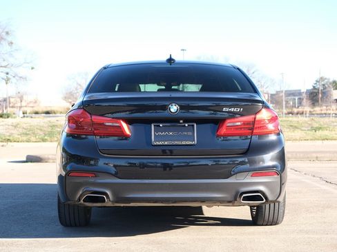 Used 2018 BMW 540i w/ M Sport Package image 9