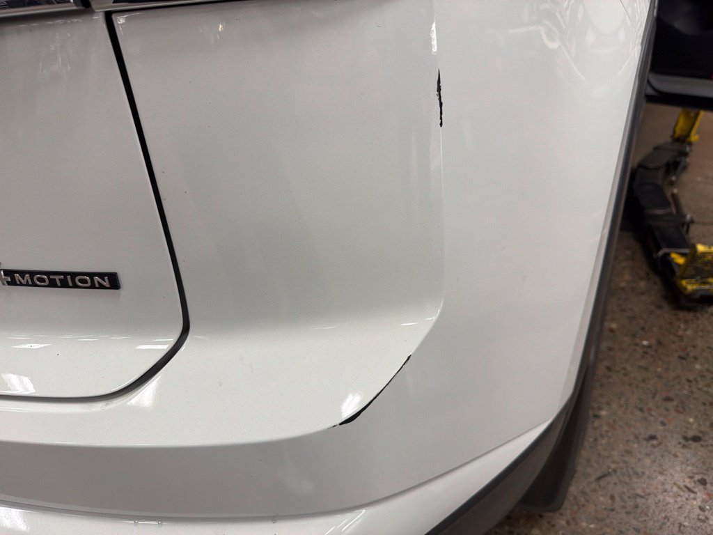 Used 2024 Volkswagen Atlas Cross Sport SE AWD/4WD image 11