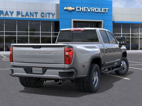 New 2026 Chevrolet Silverado 3500 High Country w/ Technology Package AWD/4WD image 4