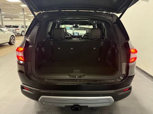 Used 2025 Honda Pilot TrailSport image 16