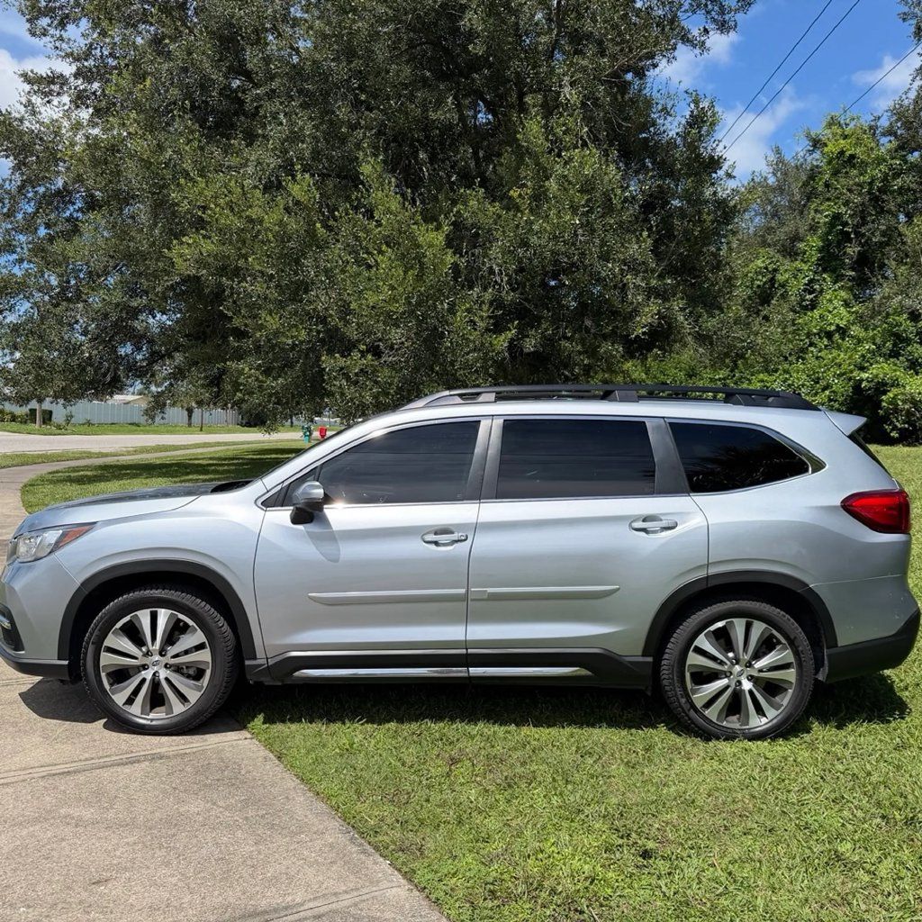 Used 2022 Subaru Ascent Limited w/ Technology Package AWD/4WD image 3